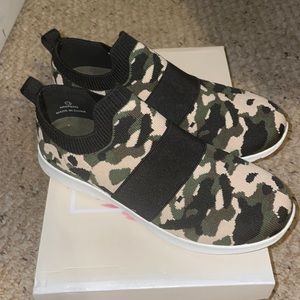 Not Rated camo tennis shoes